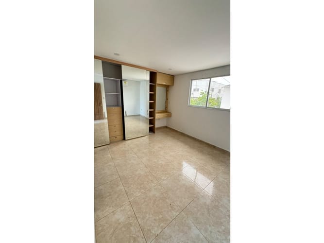 Casa de 5 alcobas en arriendo en Crespo, Cartagena, 250 m² · foto 5 de 13