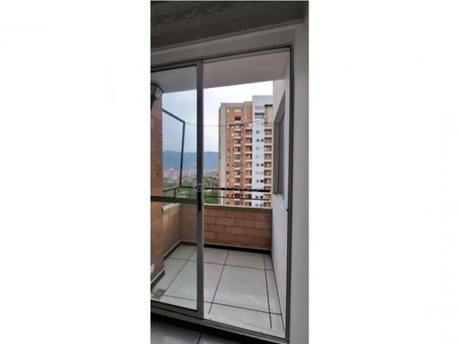 Apartamento de 4 alcobas en venta en Bellavista, Bello, 145 m² · foto 2 de 15