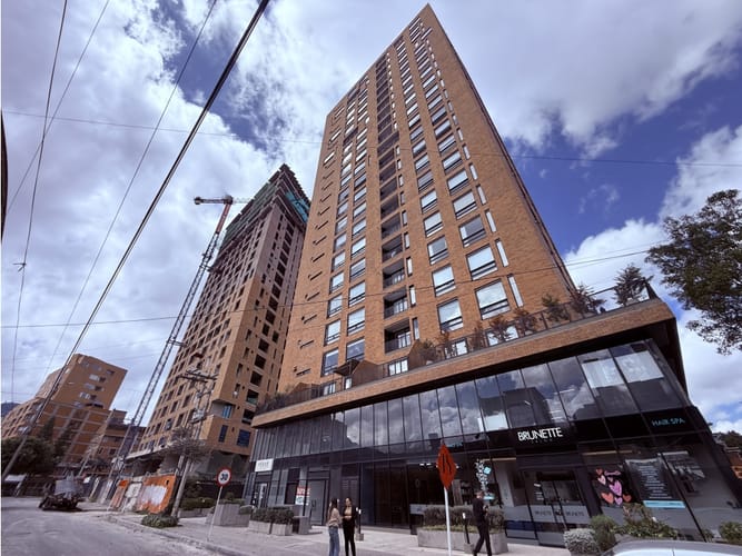 Apartaestudio en venta en Gran America, Bogotá, 53 m² · foto 1 de 17