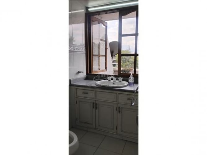 Apartamento de 5 alcobas en venta en Chicó Alto, Bogotá, 248 m² · foto 8 de 24