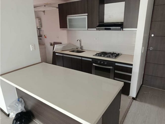 Apartamento de 3 alcobas en arriendo en El Trianon, Envigado, 92 m² · foto 8 de 24