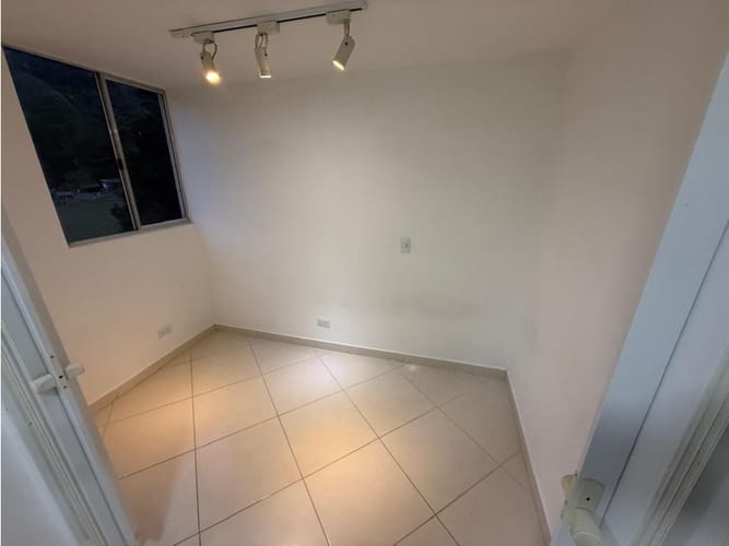 Bodega en venta en Tierra Amarilla, La Estrella, 50 m² · foto 5 de 8