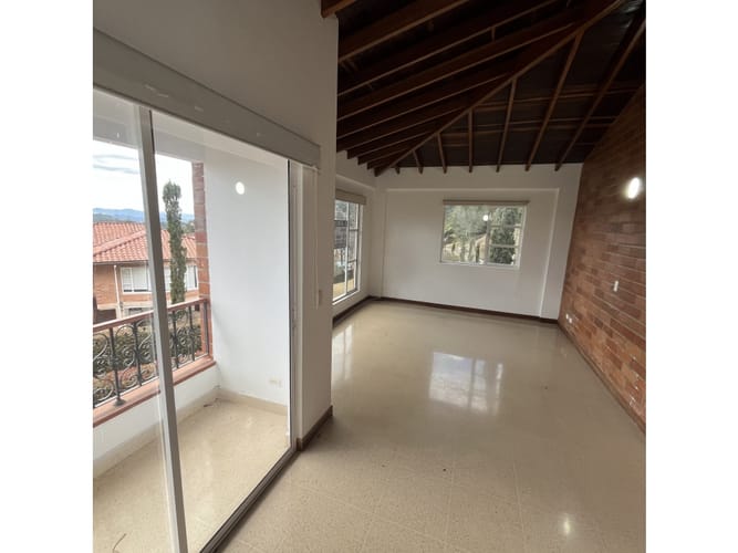 Casa de 6 alcobas en venta en Carrizales, Envigado, 350 m² · foto 15 de 22