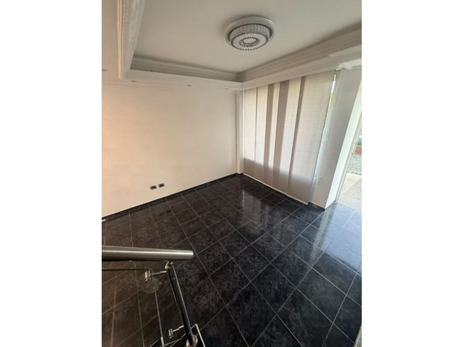 Casa de 3 alcobas en venta en La Italia, Pereira, 145 m² · foto 3 de 14