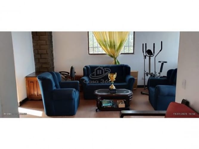 Finca en venta en Santa Elena, Medellín, 150 m² · foto 3 de 12