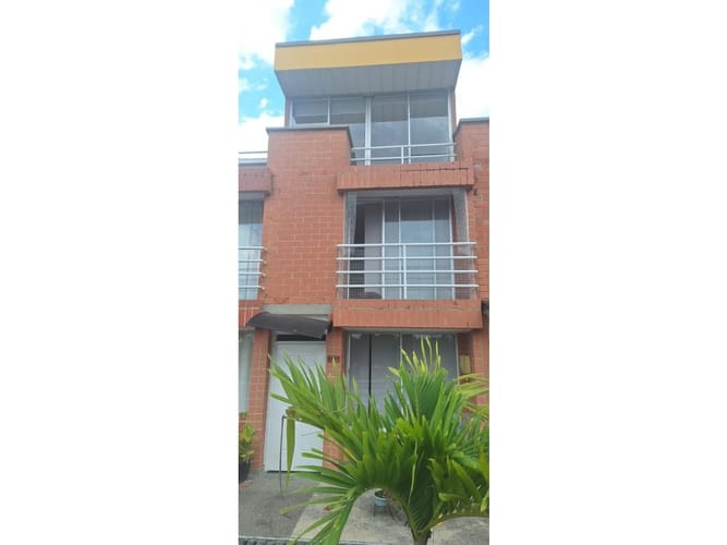 Casa de 3 alcobas en venta en La Italia, Pereira, 145 m² · foto 10 de 14