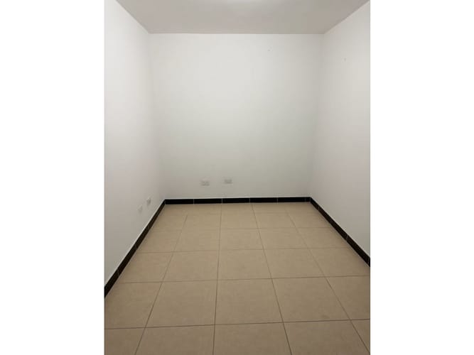 Casa de 4 alcobas en venta en Morelia, Pereira, 159 m² · foto 6 de 12