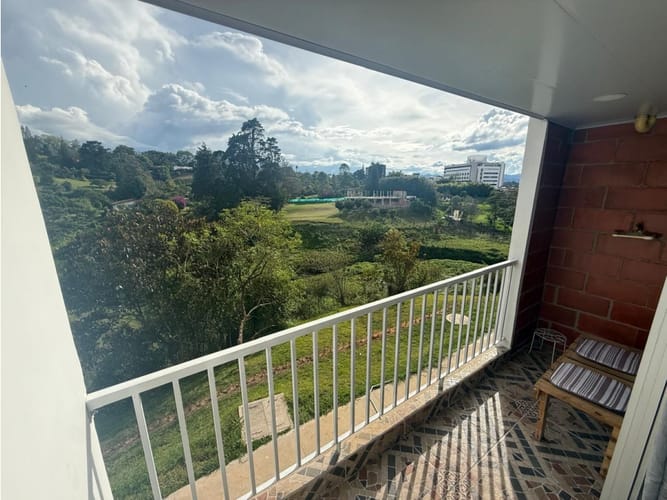 Apartamento de 2 alcobas en venta en Ub. Ojo De Agua, Rionegro, 63 m² · foto 3 de 11