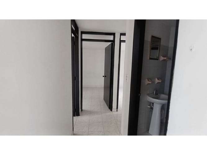 Apartamento de 3 alcobas en venta en La Villa, Pereira, 75 m² · foto 10 de 16