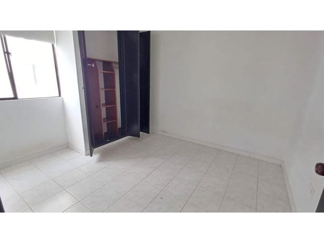Apartamento de 3 alcobas en venta en La Villa, Pereira, 75 m² · foto 14 de 16