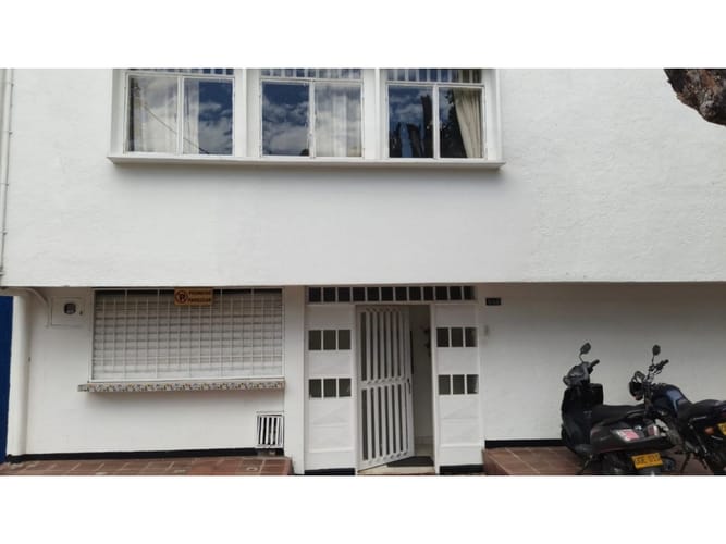 Casa de 6 alcobas en venta en Quirinal, Neiva, 450 m² · foto 3 de 24