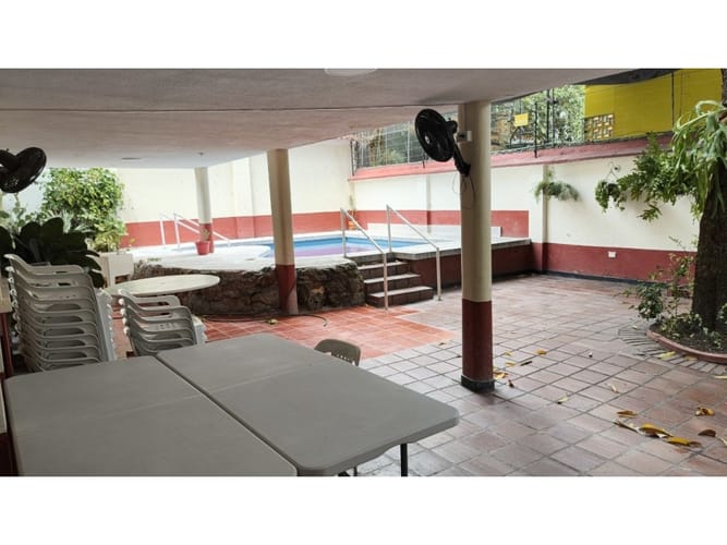 Casa de 6 alcobas en venta en Quirinal, Neiva, 450 m² · foto 9 de 24