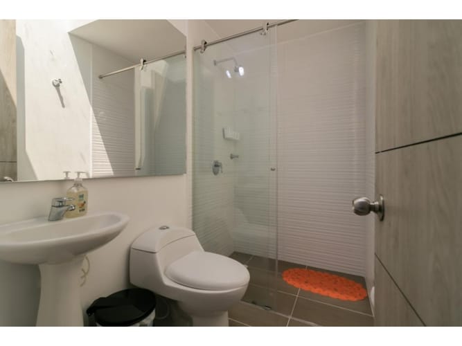 Casa en venta en Ricaurte, 126 m² · foto 13 de 16