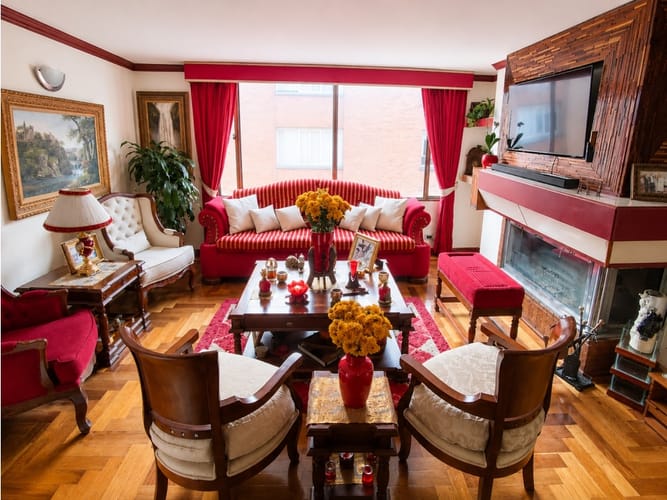 Apartamento de 3 alcobas en venta en Santa Barbara, Bogotá, 174 m² · foto 2 de 24