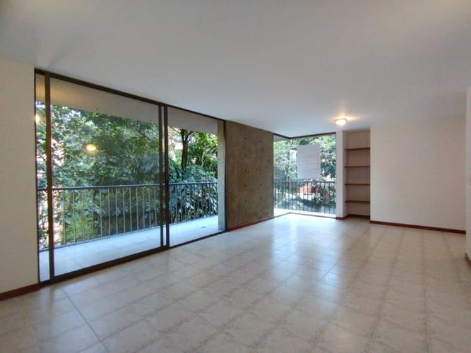 Apartamento de 2 alcobas en arriendo en San Lucas, Medellín, 112 m² · foto 2 de 17