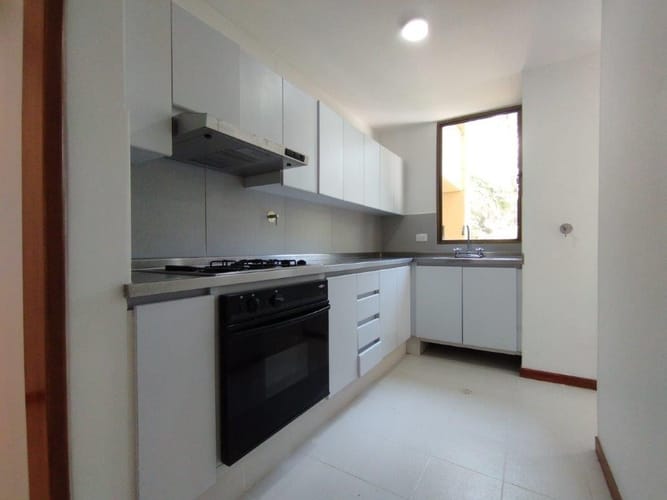 Apartamento de 2 alcobas en arriendo en San Lucas, Medellín, 112 m² · foto 7 de 17