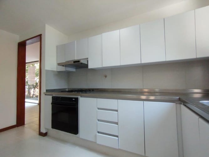 Apartamento de 2 alcobas en arriendo en San Lucas, Medellín, 112 m² · foto 8 de 17