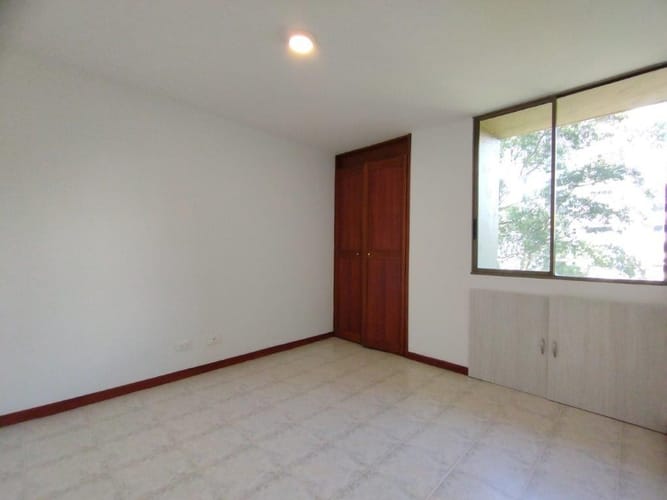Apartamento de 2 alcobas en arriendo en San Lucas, Medellín, 112 m² · foto 9 de 17