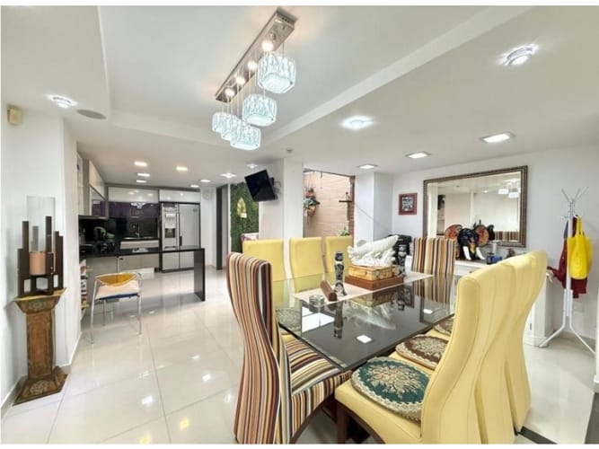Casa de 3 alcobas en venta en Pinares, Pereira, 180 m² · foto 3 de 17