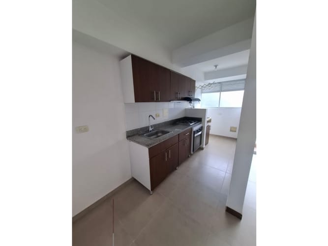 Apartamento de 2 alcobas en venta en Morelia, Pereira, 60 m² · foto 3 de 10