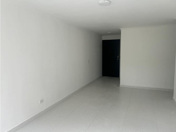 Apartamento de 4 alcobas en venta en Popular Modelo, Pereira, 83 m² · foto 2 de 9
