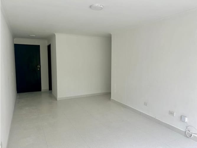 Apartamento de 4 alcobas en venta en Popular Modelo, Pereira, 83 m² · foto 3 de 9