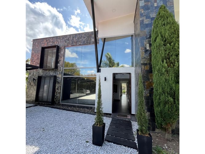 Casa de 5 alcobas en venta en Tenche, El Retiro, 285 m² · foto 2 de 19