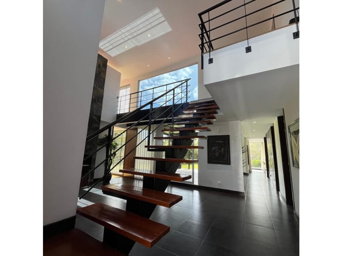 Casa de 5 alcobas en venta en Tenche, El Retiro, 285 m² · foto 3 de 19
