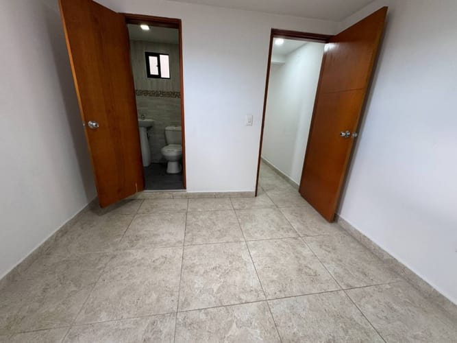 Apartamento de 3 alcobas en venta en Laureles, Medellín, 86 m² · foto 15 de 24