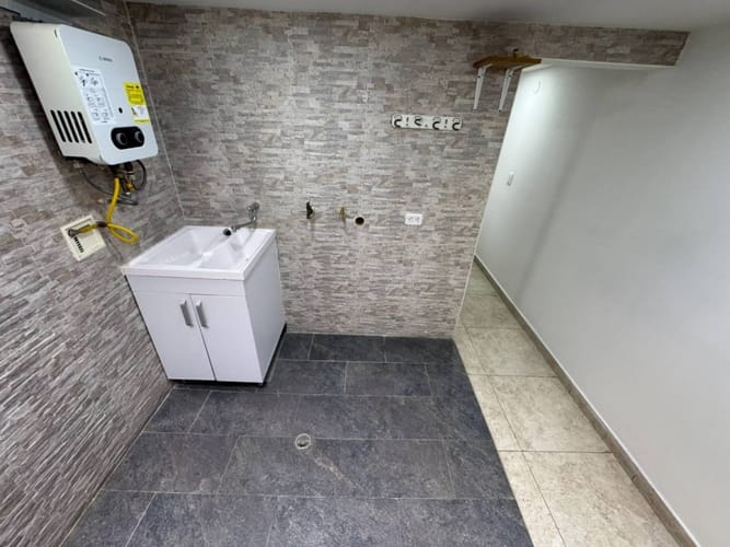 Apartamento de 3 alcobas en venta en Laureles, Medellín, 86 m² · foto 23 de 24