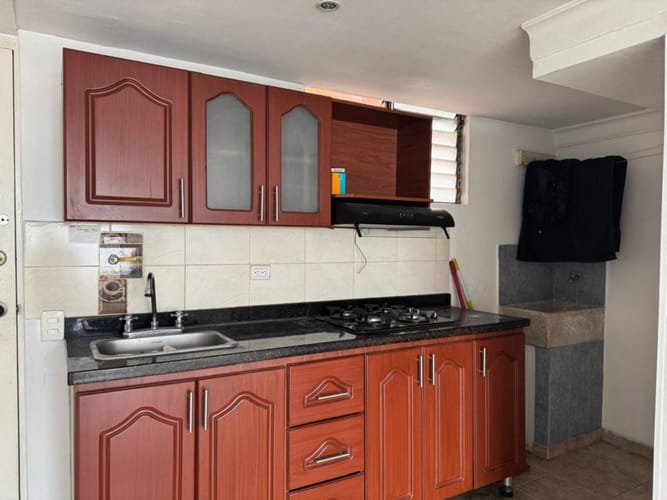 Apartamento de 2 alcobas en arriendo en El Poblado, Medellín, 58 m² · foto 5 de 16