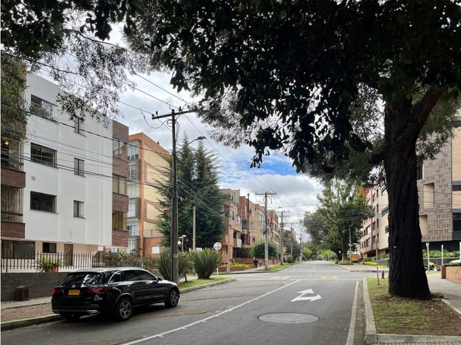 Apartamento de 3 alcobas en arriendo en Bella Suiza, Bogotá, 110 m² · foto 16 de 17