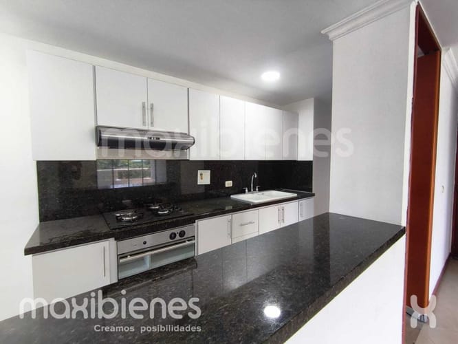 Apartamento de 3 alcobas en arriendo en La Abadia, Envigado, 130 m² · foto 7 de 19