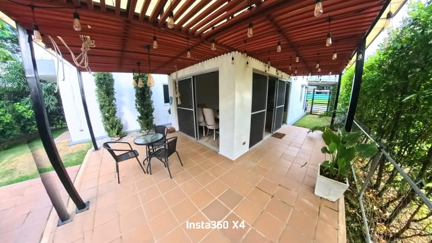 Casa de 4 alcobas en venta en Paso De La Bolsa, Jamundí, 300 m² · foto 2 de 11