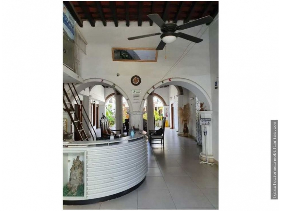 Casa de 20 alcobas en venta en Centro, Santa Marta, 580 m² · foto 2 de 19