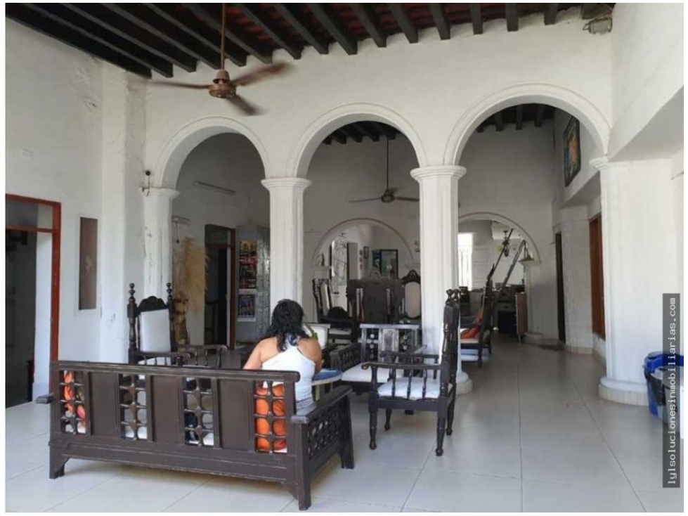 Casa de 20 alcobas en venta en Centro, Santa Marta, 580 m² · foto 7 de 19