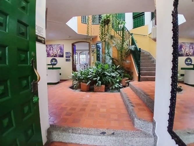 Oficina en venta en El Poblado, Medellín, 700 m² · foto 14 de 14
