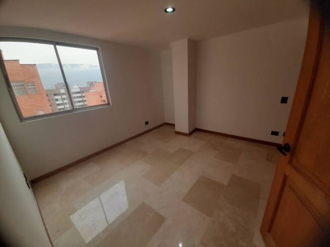 Apartamento de 5 alcobas en venta en Bolivariana, Medellín, 225 m² · foto 12 de 24
