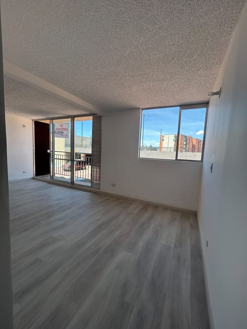 Apartamento de 2 alcobas en arriendo en Verganza, Tocancipá, 60 m² · foto 2 de 9
