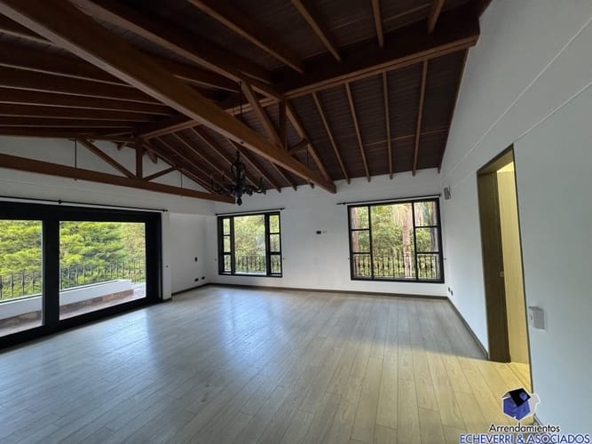 Casa de 5 alcobas en venta en Llano Grande, Rionegro · foto 8 de 20