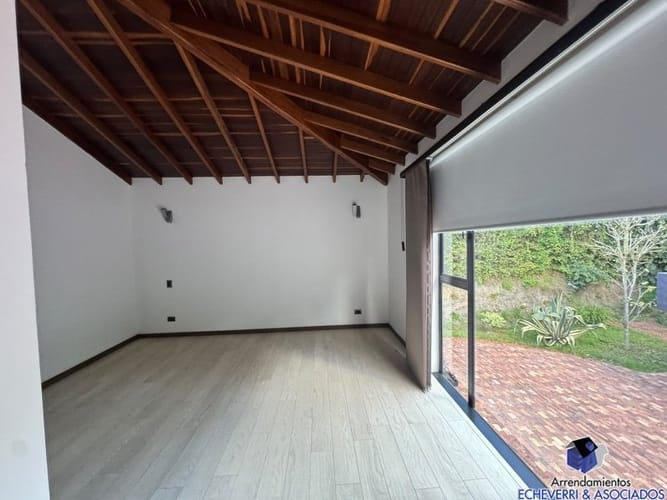 Casa de 5 alcobas en venta en Llano Grande, Rionegro · foto 11 de 20