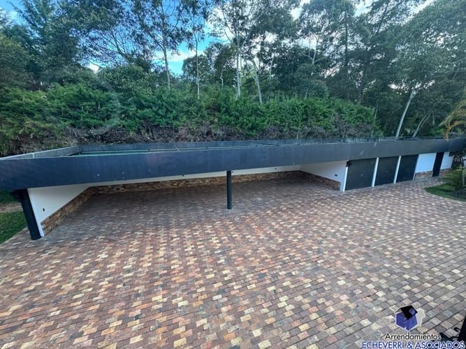 Casa de 5 alcobas en venta en Llano Grande, Rionegro · foto 12 de 20
