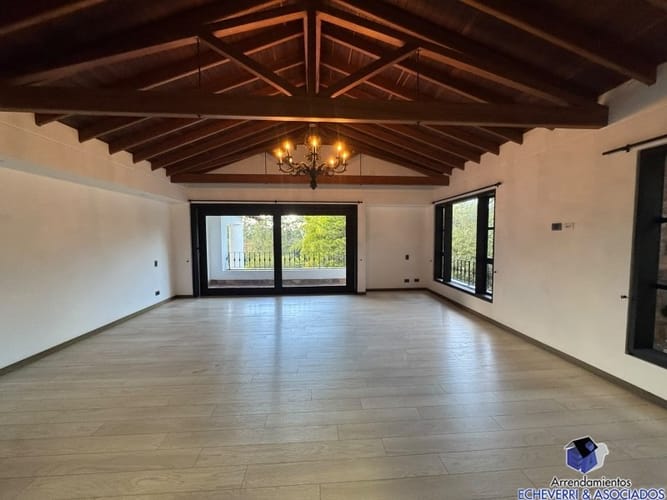 Casa de 5 alcobas en venta en Llano Grande, Rionegro · foto 13 de 20