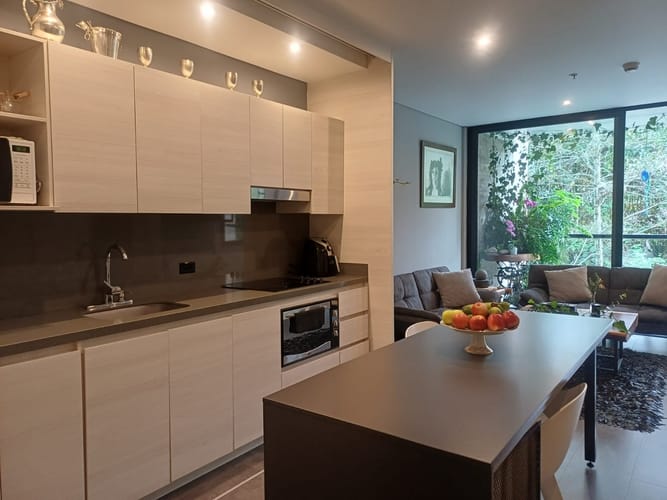 Apartamento de 1 alcoba en arriendo en Santa Catalina, Envigado, 76 m² · foto 4 de 14