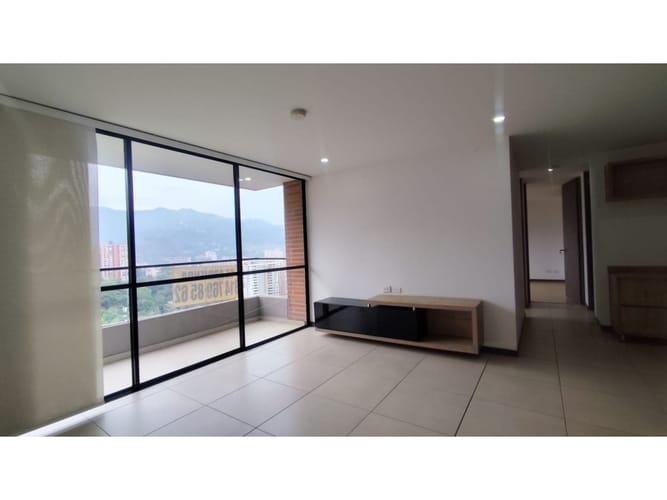Apartamento de 2 alcobas en arriendo en Escobero, Envigado, 80 m² · foto 4 de 24