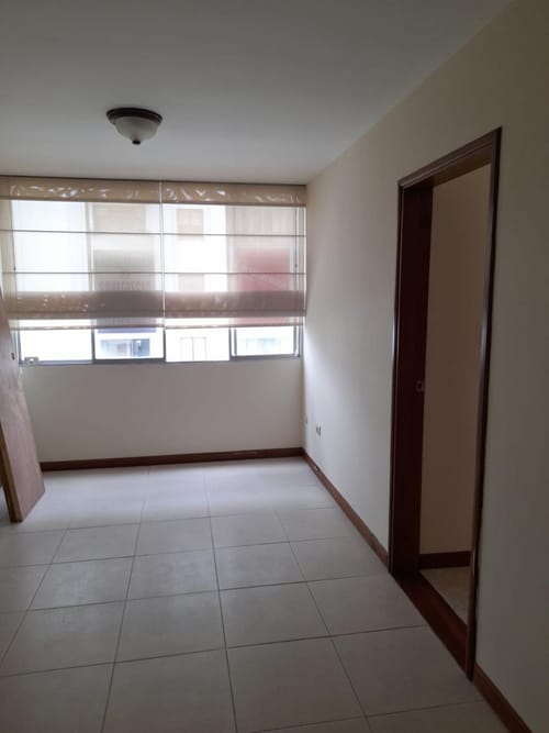 Apartaestudio en venta en Pinares, Pereira, 40 m² · foto 2 de 12