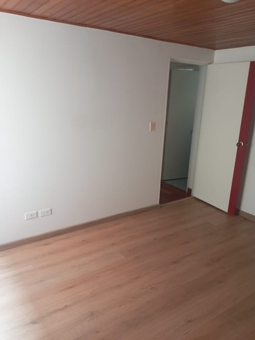 Apartamento de 3 alcobas en arriendo en Cedritos, Bogotá, 79 m² · foto 5 de 12