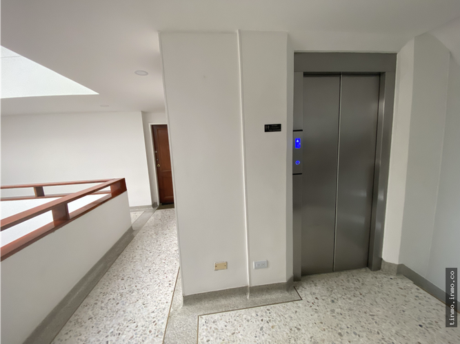 Oficina en venta en San Vicente, Cali, 41 m² · foto 4 de 9