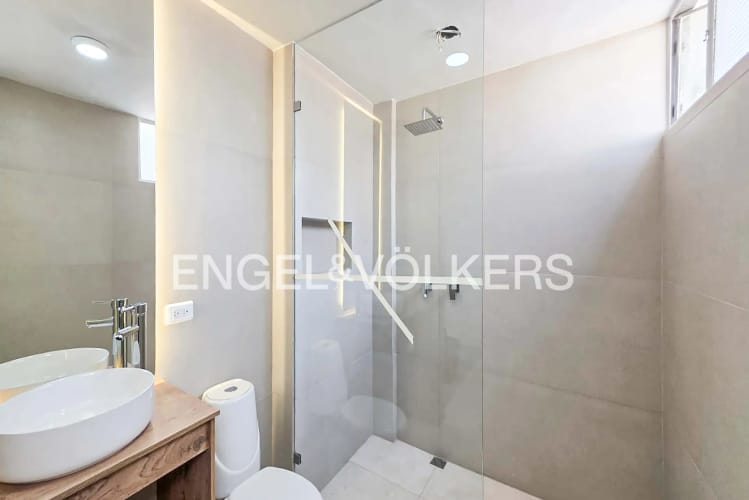 Apartamento de 3 alcobas en arriendo en Las Acacias, Medellín, 127 m² · foto 8 de 9