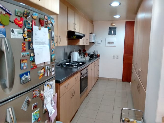 Apartamento de 2 alcobas en venta en Los Rosales, Bogotá, 133 m² · foto 3 de 7